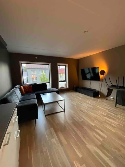 New Central Apartment In Tromsø Buitenkant foto